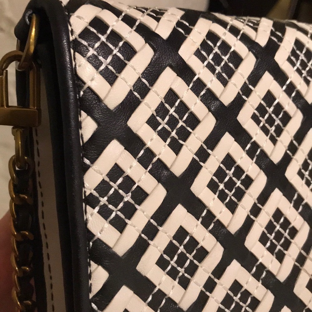 Tory Burch Crossbody - Picture 5 of 7